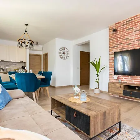 Вилла Luxury Petros Малинска