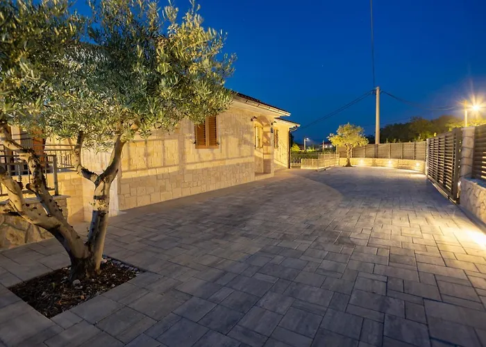 Villa Luxury Petros